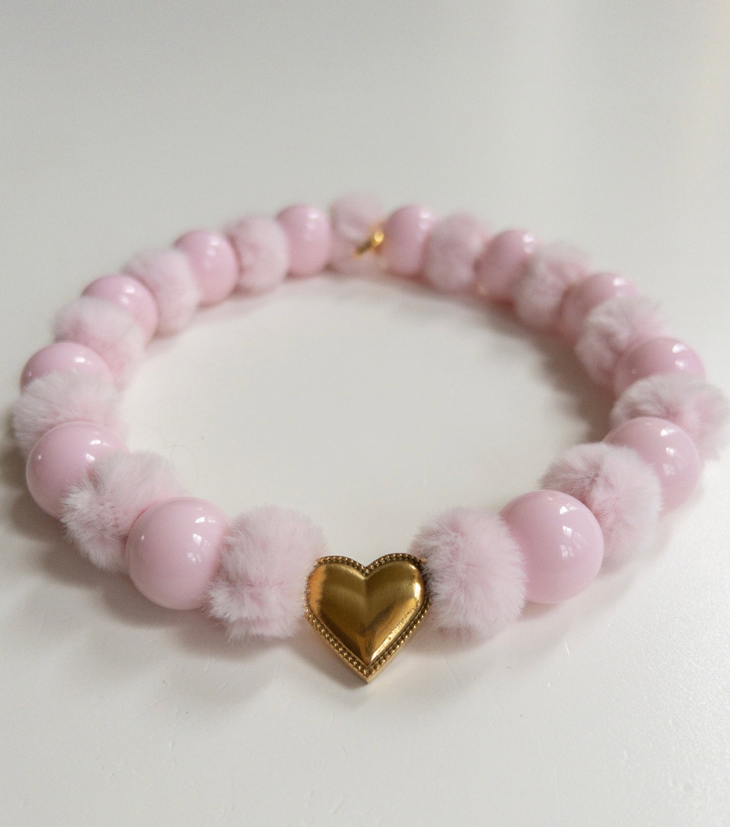 Pretty Fluffy Moscato Necklace